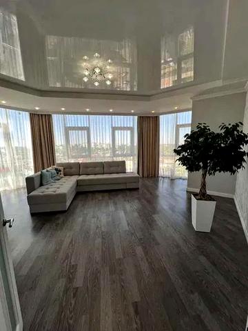 Олексія Вадатурського вул. (Маршала Малиновського), 18б