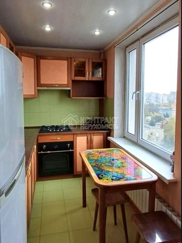 Тарасівський вїзд, 4