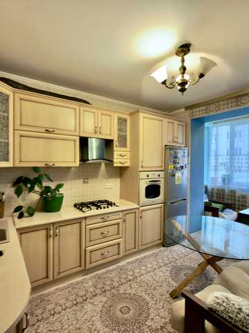 Зоопаркова вул., 12