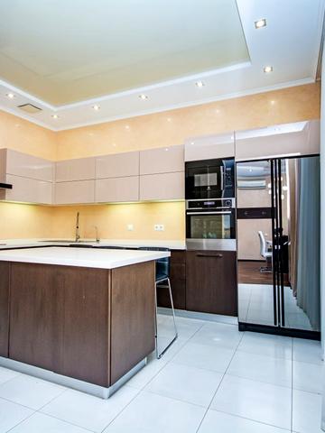 Юлії Здановської вул. (Ломоносова), 73-Г