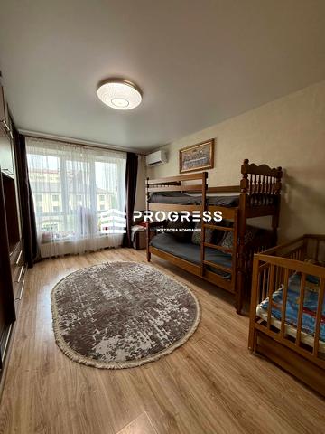 Вовчинецька вул., (Будинок)