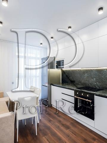 Валеряна Підмогильного вул., 5