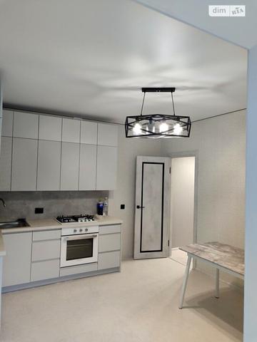 Молодіжна вул., 2/1Д