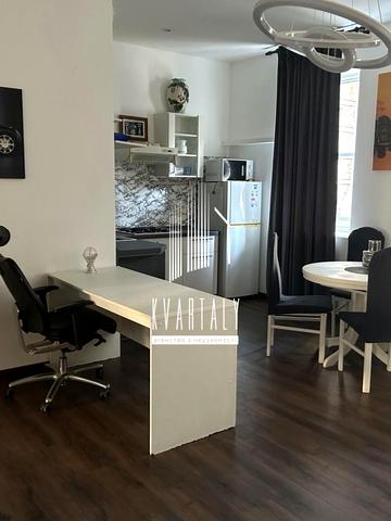 Хрещатик вул. (Kreschatic), 13