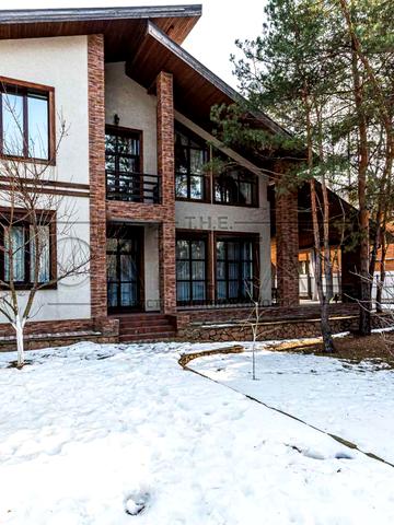 Радистів вул., 14