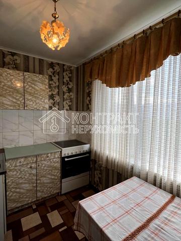 Перемоги просп., 70