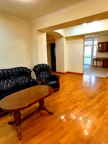 Ярмарковий пров. (Спартаківський), 3