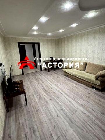 Бородинська вул., 12