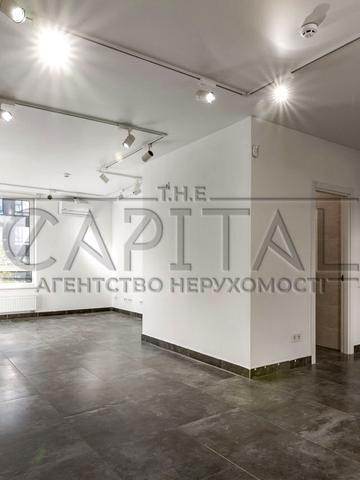 Салютна вул., 2к3