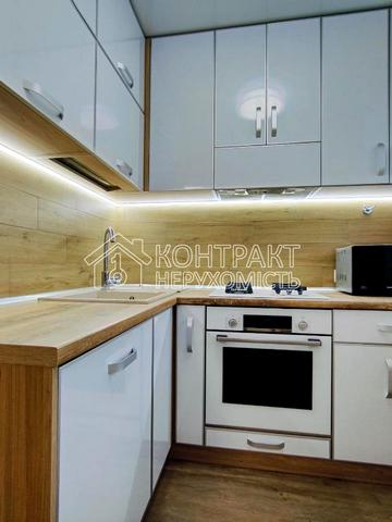 Світла вул., 23а