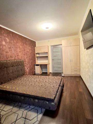 Віталія Блажка вул., 18