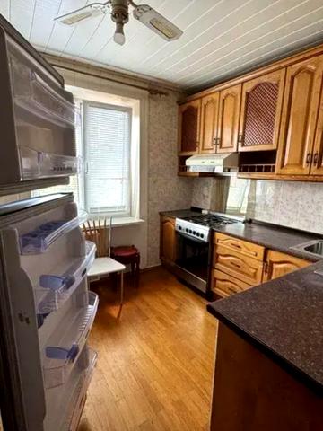 Гетьмана Полуботка вул., 84