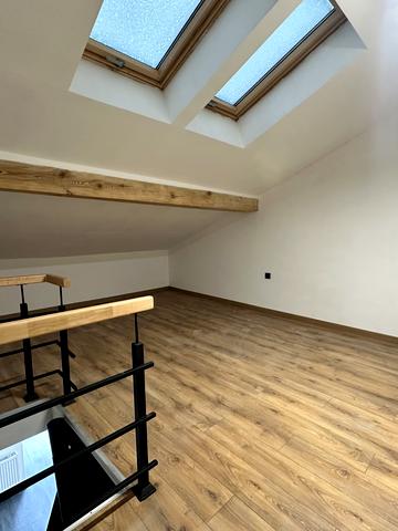 Андрія Сахарова вул., 27-Б