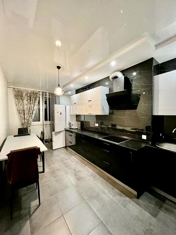 Стрийська вул., 204