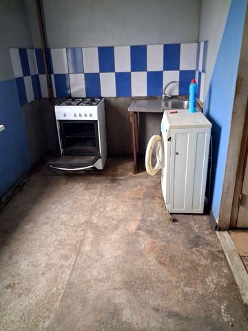 Дніпровські Пороги вул., 31