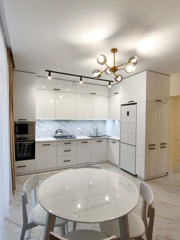 Тернопільська вул., 46