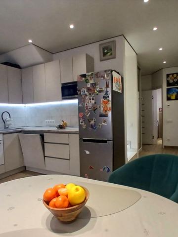 Рильського вул., 3