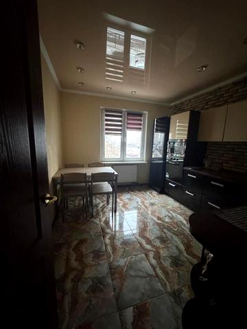 Єлизавети Чавдар вул., 38