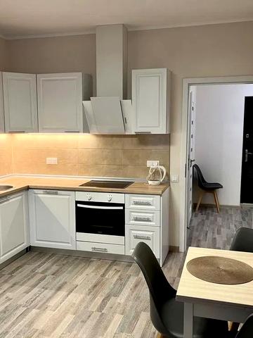 Деміївська вул., 16