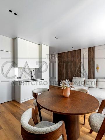 Василя Тютюнника вул. (Анрі Барбюса), 37/1