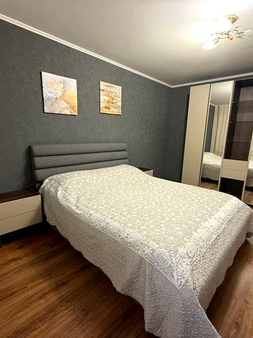 Грецька пл., 7а