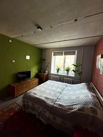 Василя Симоненка вул. (), 10