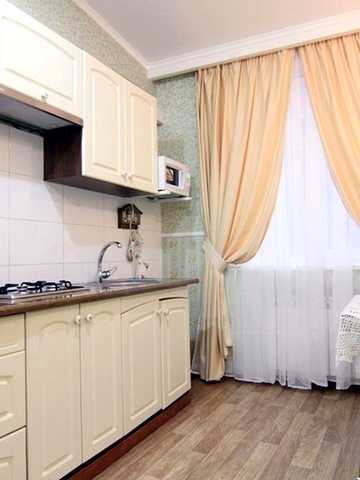 Преображенська вул., 23