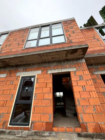 Покровська вул., 75а