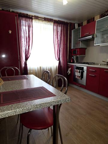 Олександра Коваленка вул. (Нахімова), 38