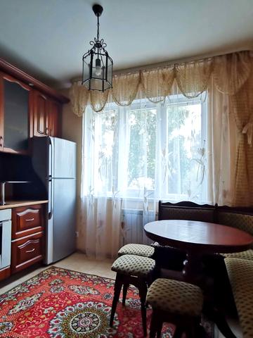 Печенізька вул., 4