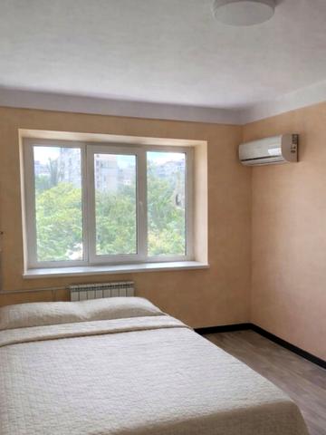 Оболонський просп., 7-Б