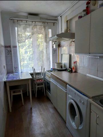 Василя Стуса вул., 2б/3