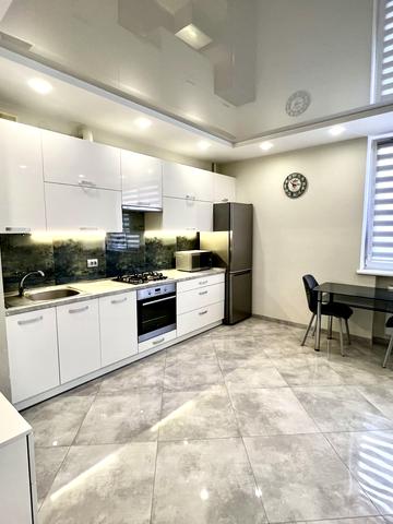 Вячеслава Чорновола просп. (), 67-Ж