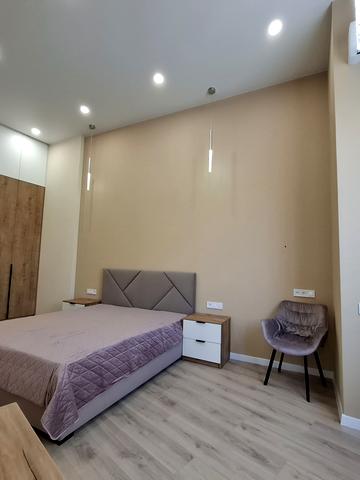 Федора Ернста вул., 16