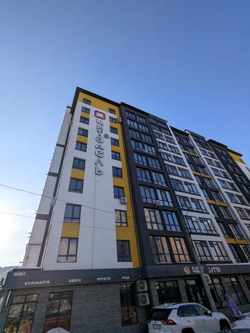 Пасічна вул., 8