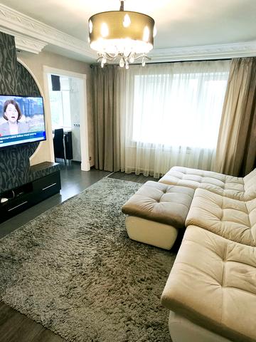 Лесі Українки бульв., 5