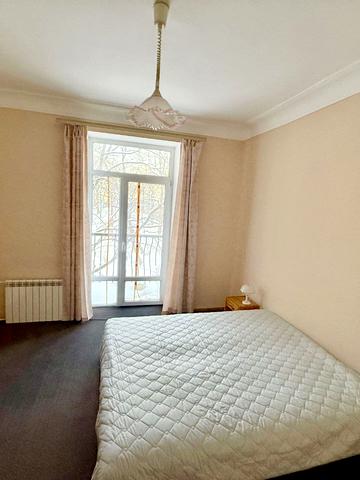 Ділова вул. (Димитрова), 6