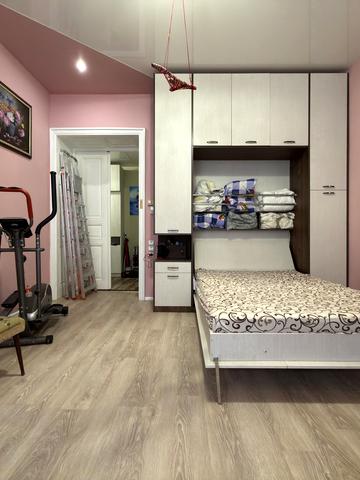 Івана Верхратського вул., 5