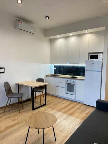 Зоряний бульв., 1м