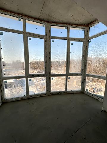 Патріотів вул., (Будинок 8)