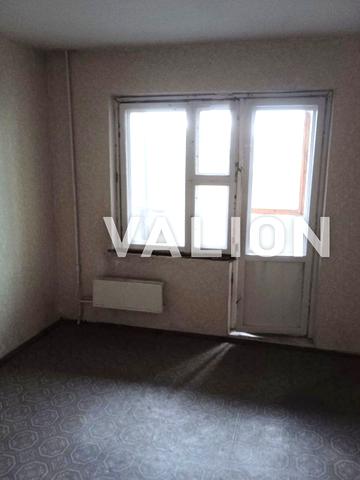 Срібнокільська вул., 8