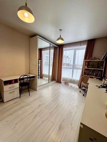 Роксоляни вул., 28