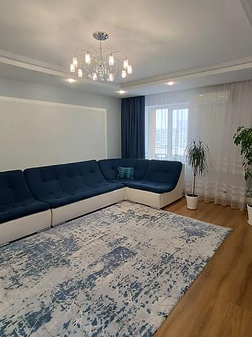 Михайла Лушпи просп., 2/1