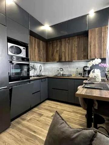 Гетьманська вул., 57