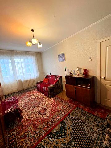 Героїв України вул., 9