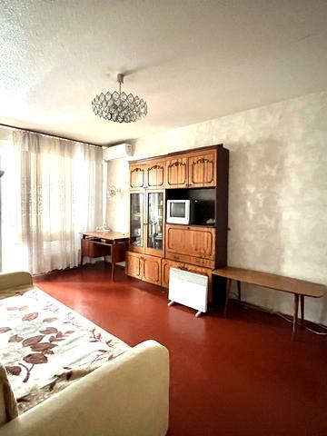 Каштанова вул., 15