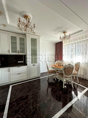 Оболонський просп., 26