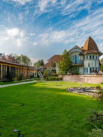 Садова вул., 3