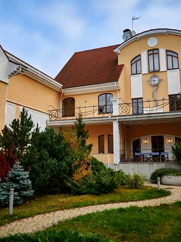Миколи Юнкерова вул.