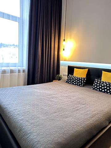 Академіка Андрія Сахарова вул., 4